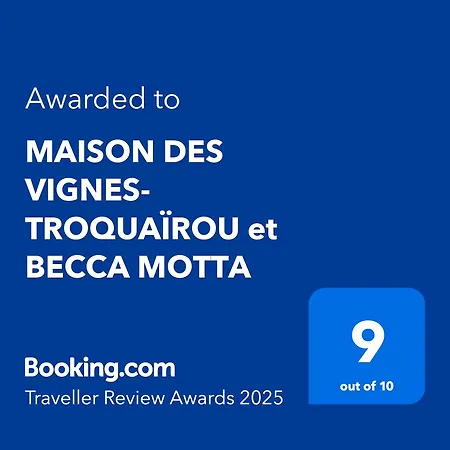 Apartment Maison Des Vignes- Troquairou Et Becca Motta